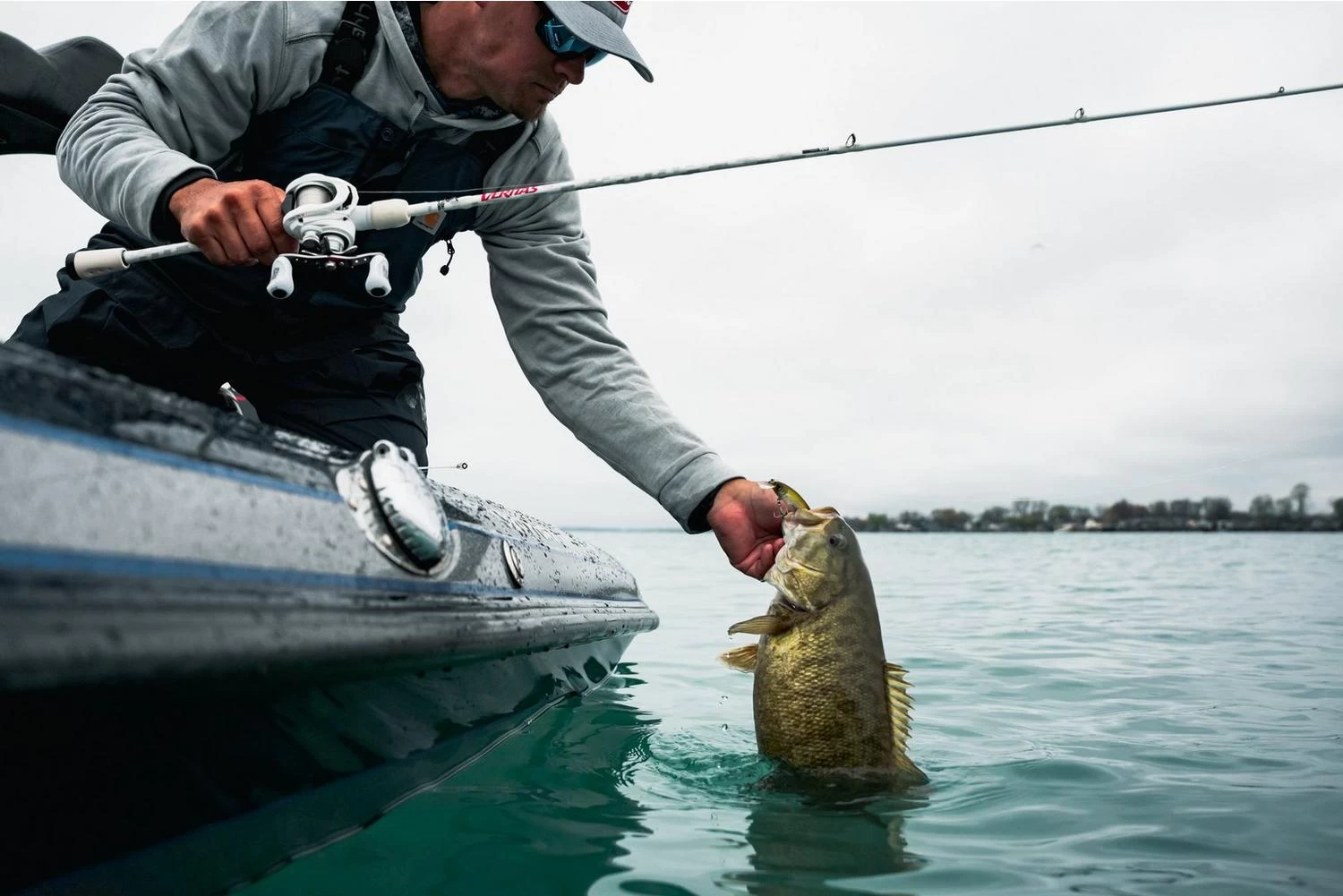 Abu Garcia Veritas Baitcasting Combo - Image 7