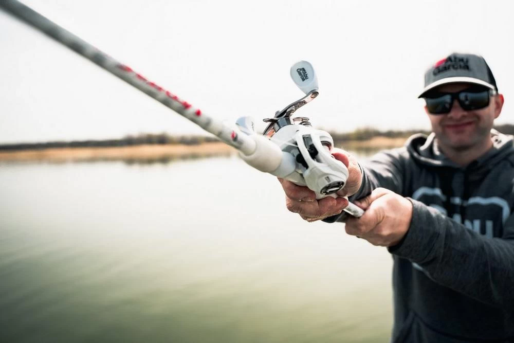 Abu Garcia Veritas Baitcasting Combo - Image 9